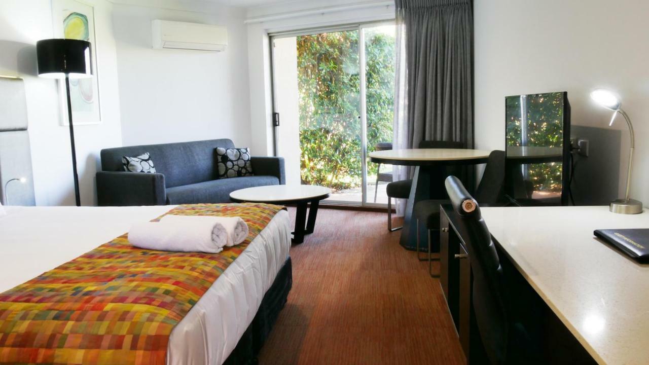 Country Capital Motel Tamworth Exteriör bild