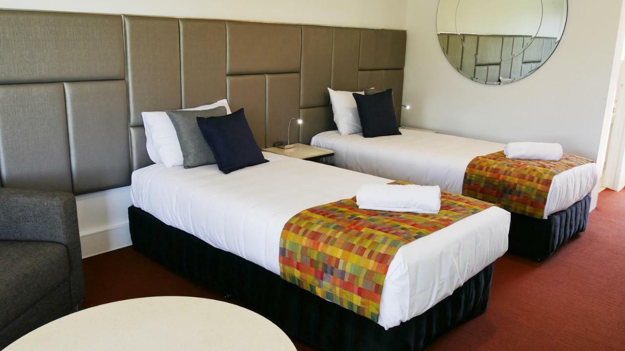 Country Capital Motel Tamworth Exteriör bild