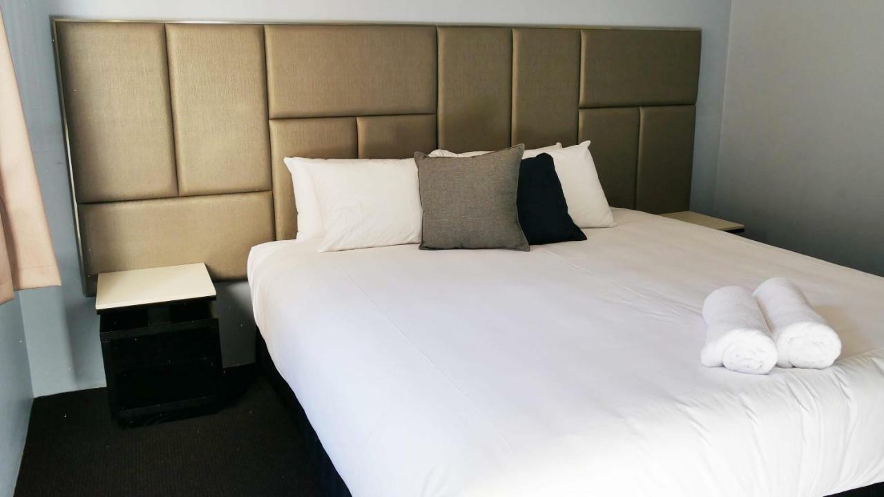 Country Capital Motel Tamworth Exteriör bild
